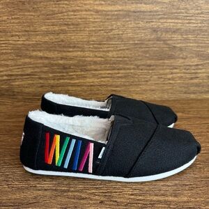 TOMS Alpargata Women’s Pride Rainbow Slip‎ On Loafers Black Size 9 Faux Sherpa